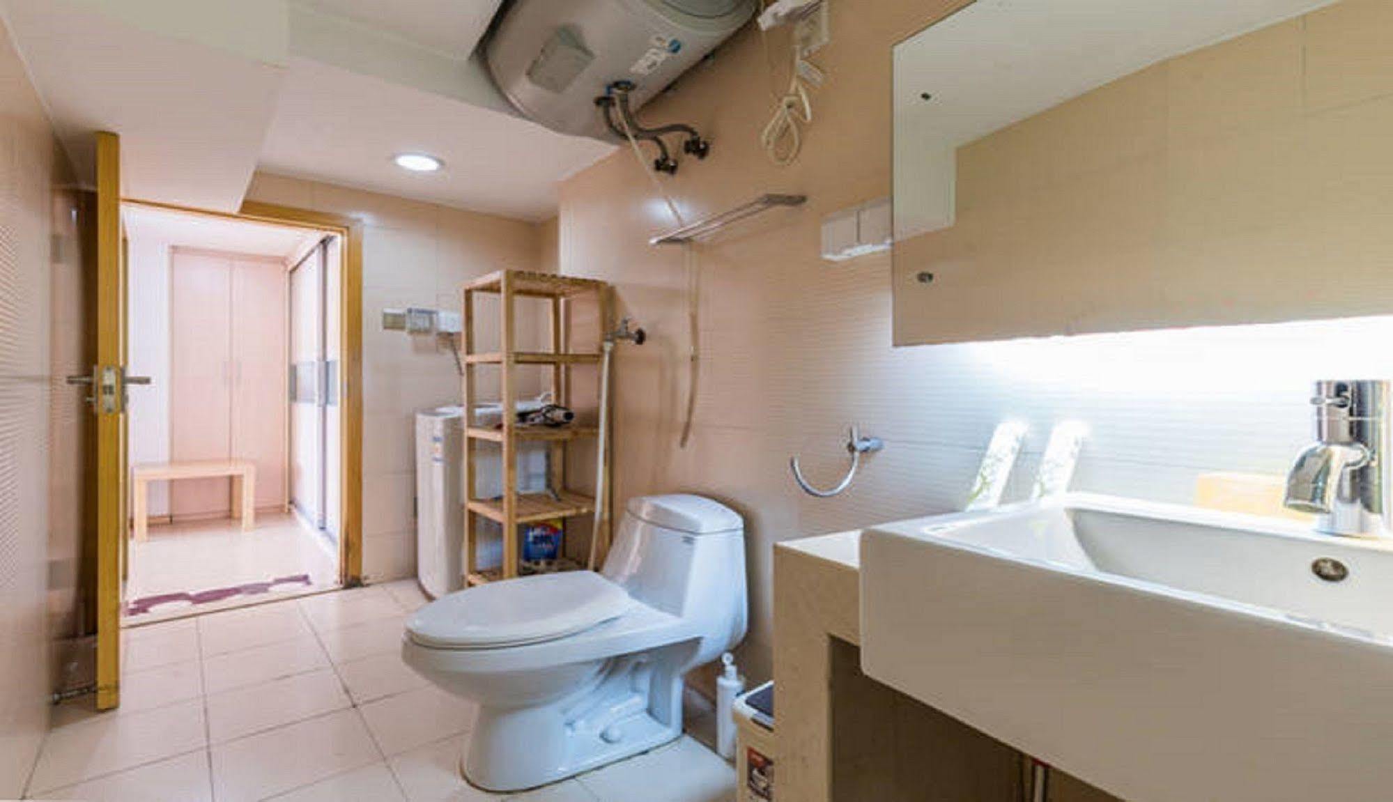 Century Service 3* Shanghai